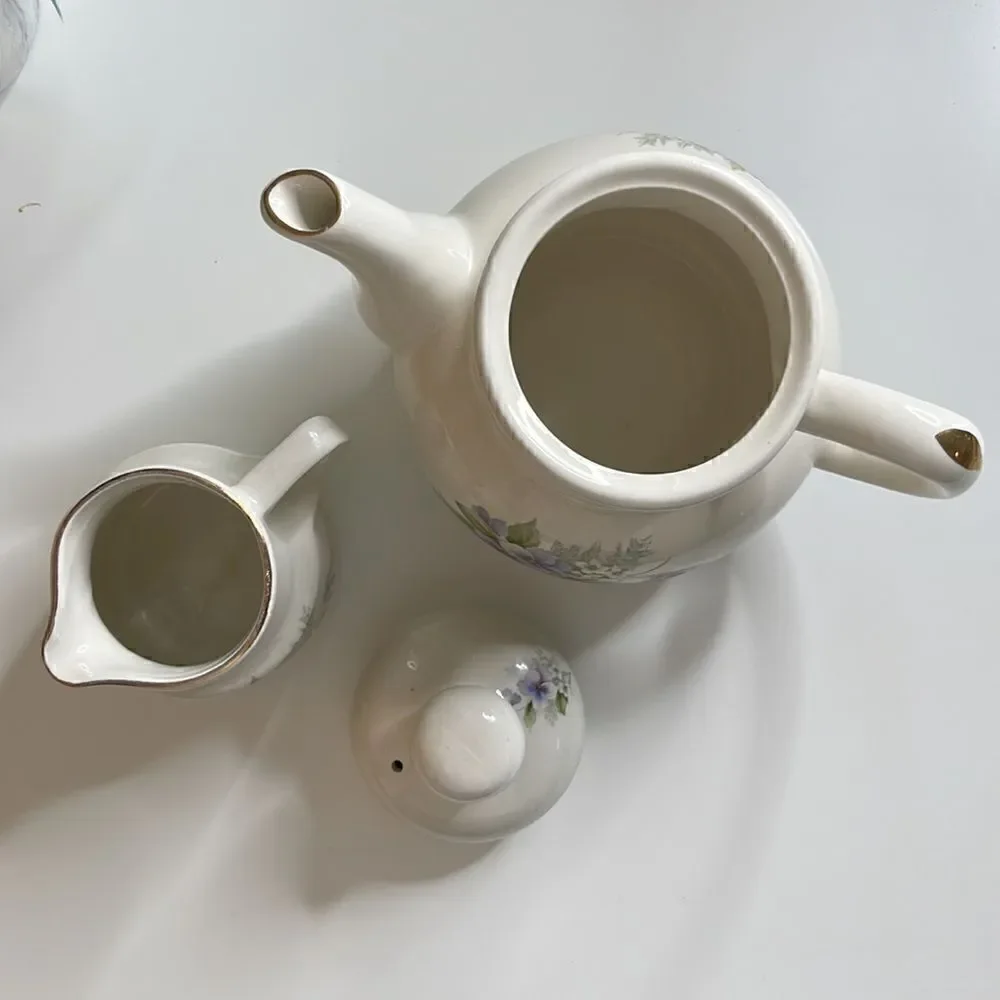 Carrigdoun Ireland tea pot and creamer.  Pottery Co-op. Cork Ireland.